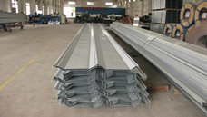 820����ᔰ��c760�Ͱ��۰���ͅ^(q��)�e